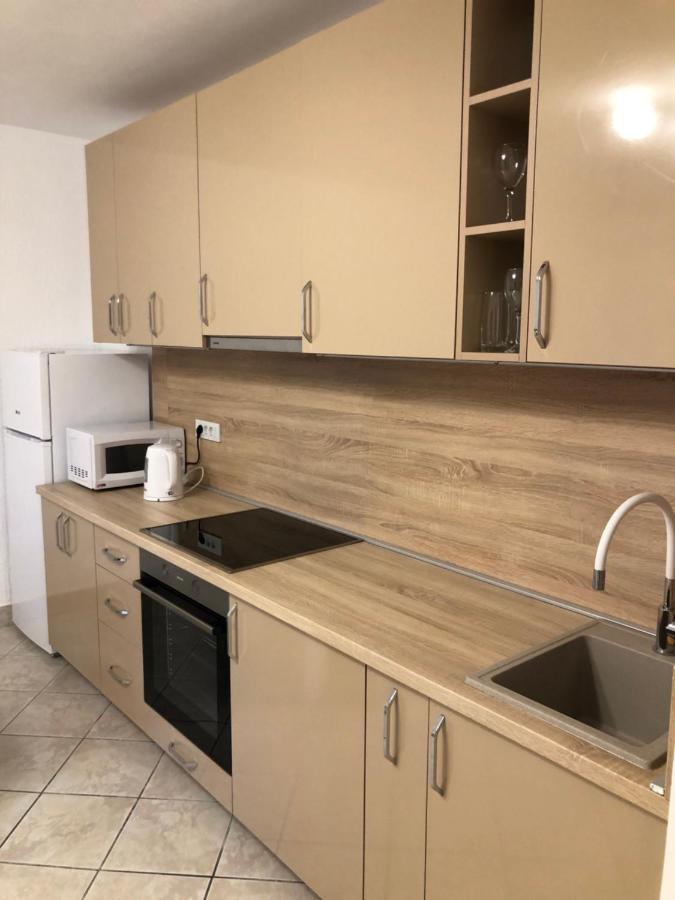 Apartmani Lime Petrovac Exteriér fotografie