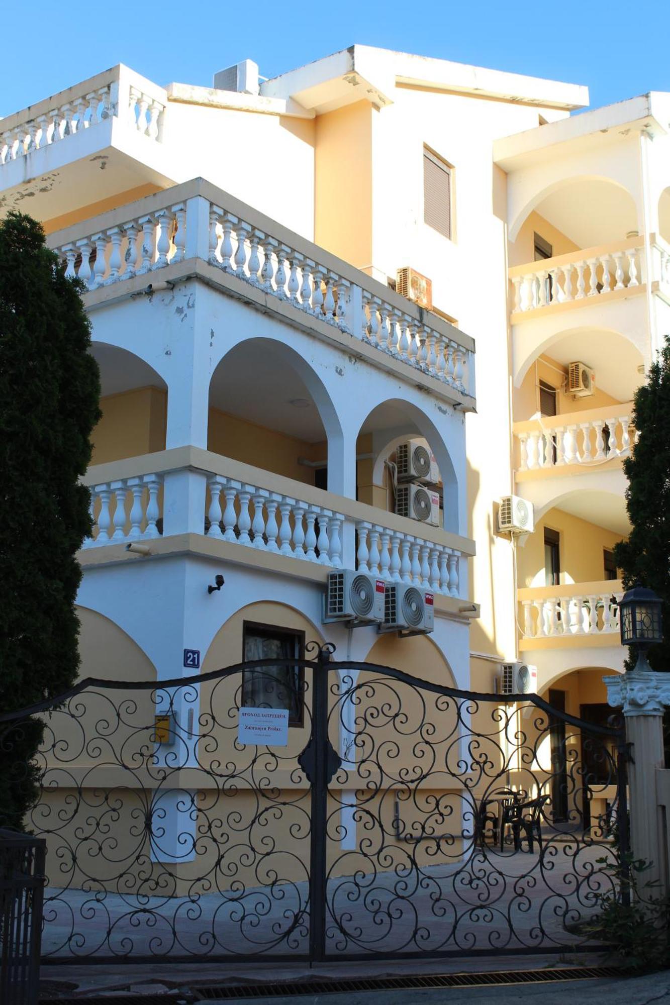 Apartmani Lime Petrovac Exteriér fotografie
